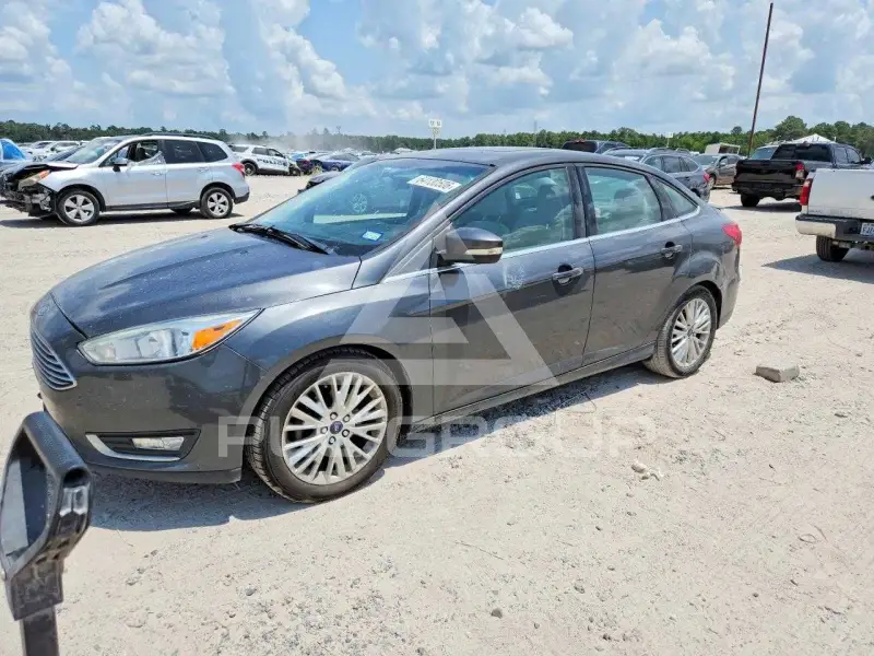 2018 Ford FOCUS фото