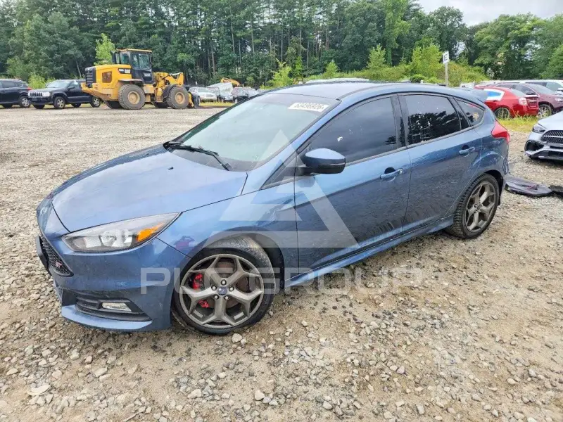 2018 Ford FOCUS photo
