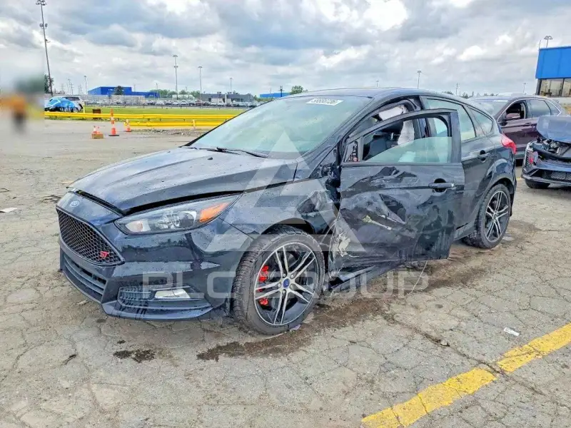 2018 Ford FOCUS фото