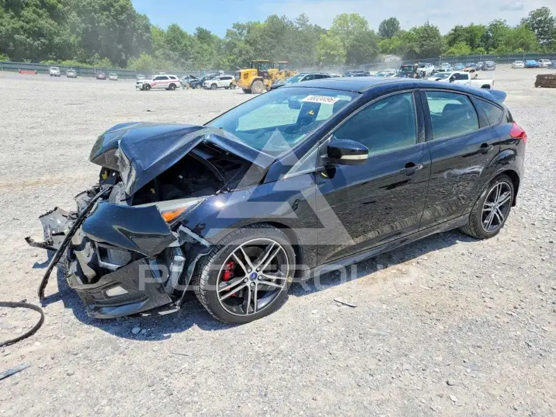2018 Ford FOCUS photo