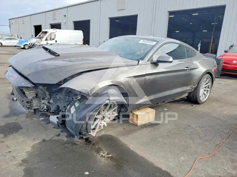 2018 Ford MUSTANG фото
