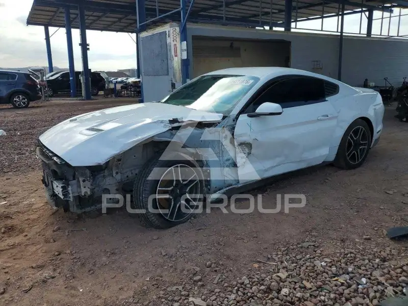 2018 Ford MUSTANG фото