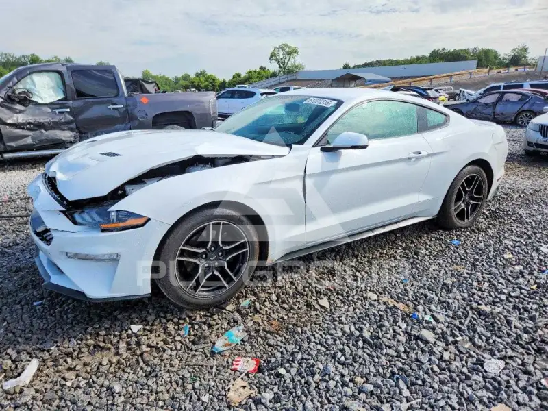 2018 Ford MUSTANG фото