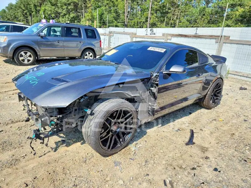 2018 Ford MUSTANG фото