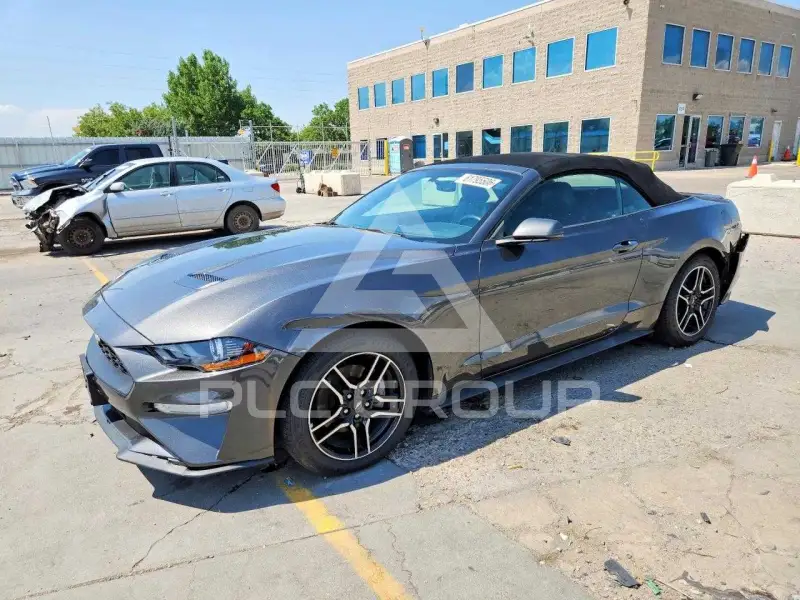 2018 Ford MUSTANG фото