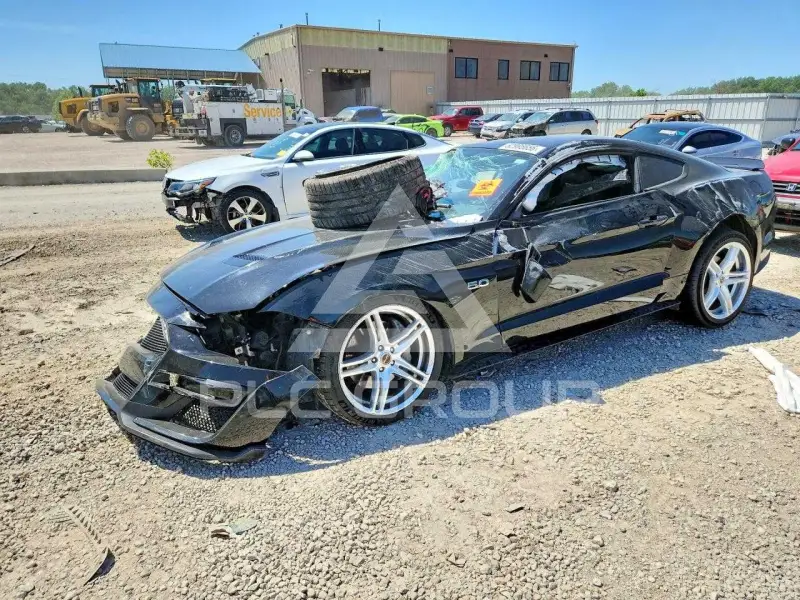 2018 Ford MUSTANG фото