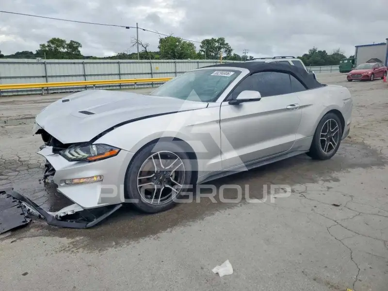 2018 Ford MUSTANG photo
