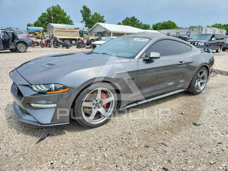 2018 Ford MUSTANG photo