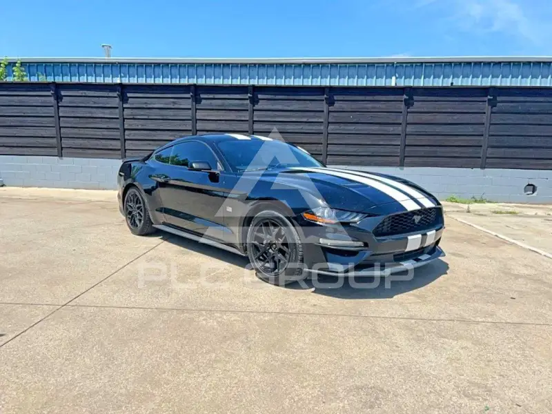 2018 Ford MUSTANG photo