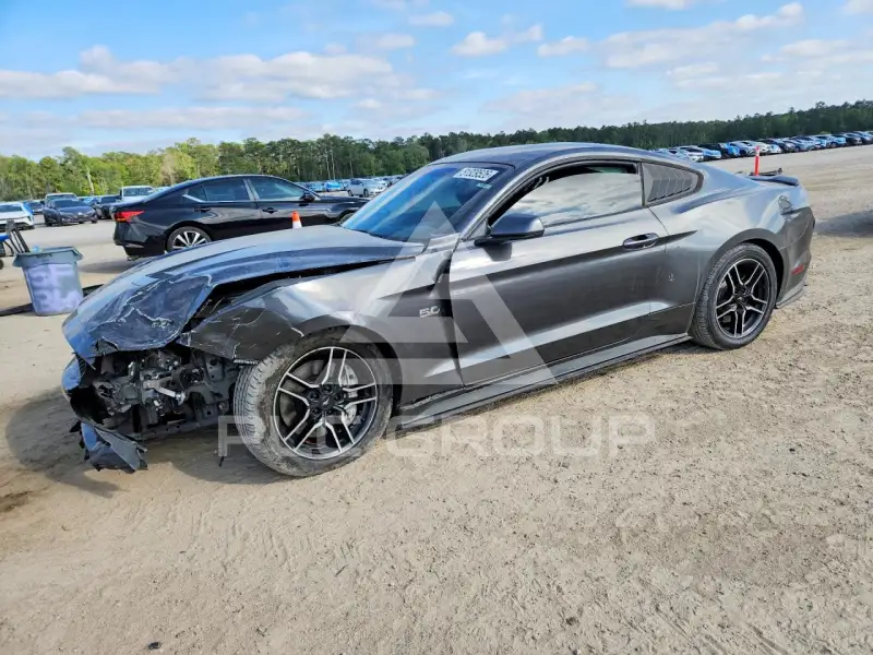 2018 Ford MUSTANG photo