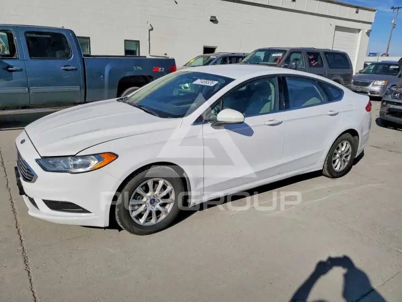 2018 Ford FUSION фото