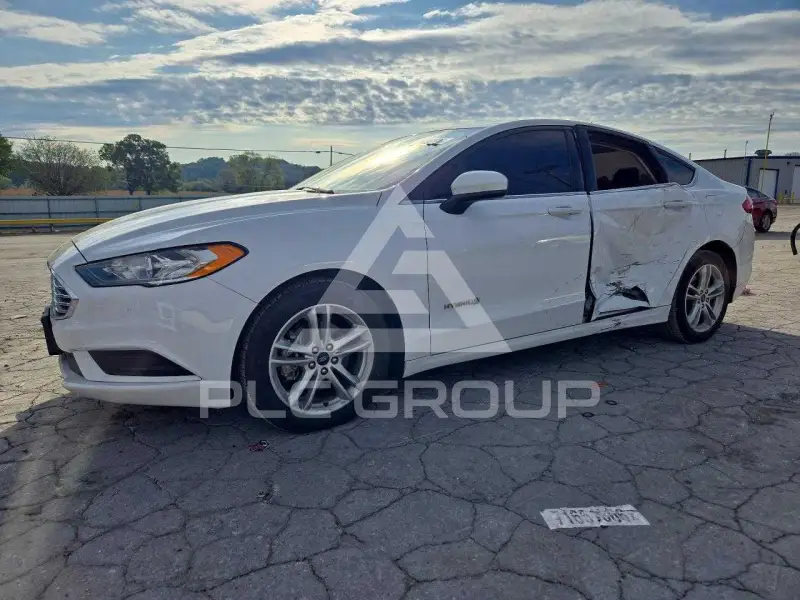 2018 Ford FUSION photo