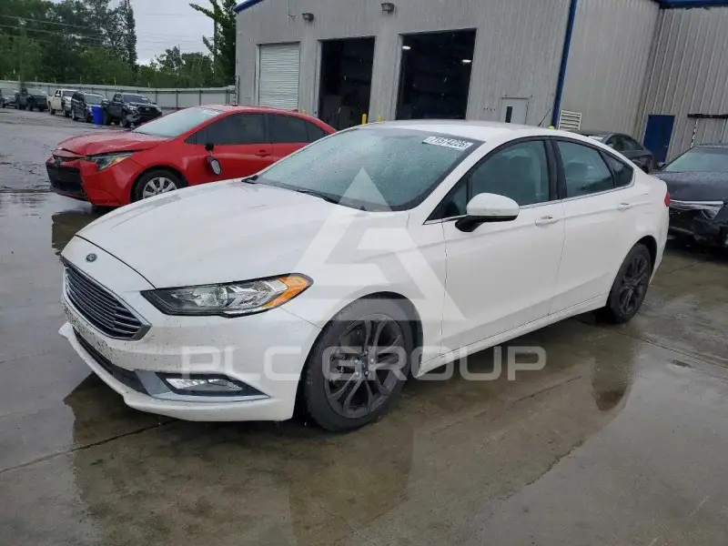 2018 Ford FUSION фото
