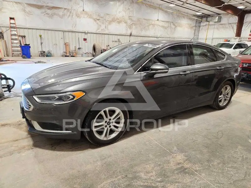 2018 Ford FUSION фото