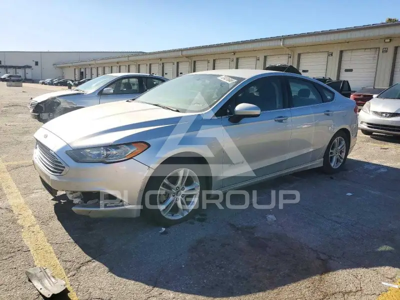 2018 Ford FUSION фото