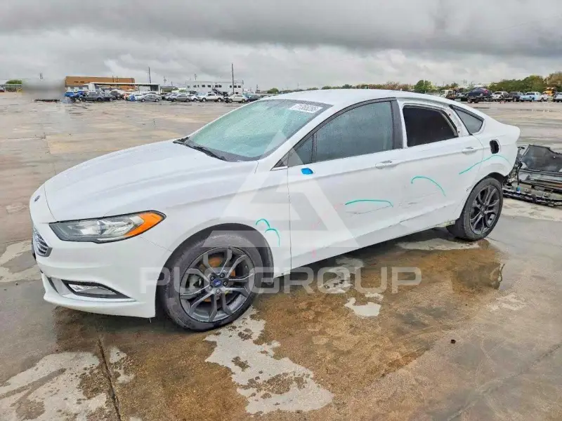 2018 Ford FUSION фото