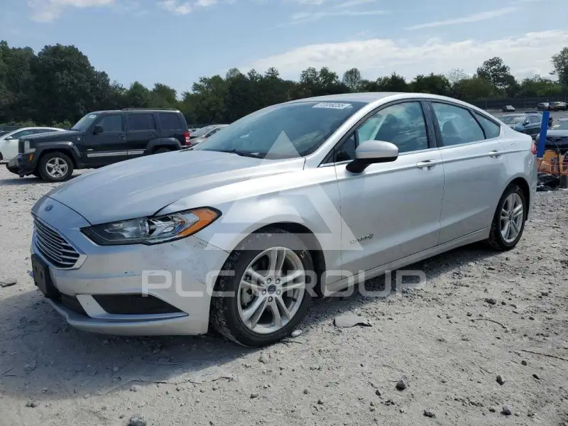 2018 Ford FUSION фото