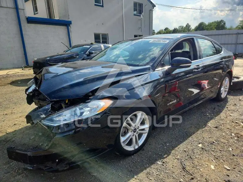 2018 Ford FUSION фото