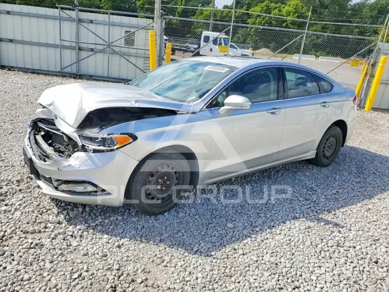 2018 Ford FUSION фото