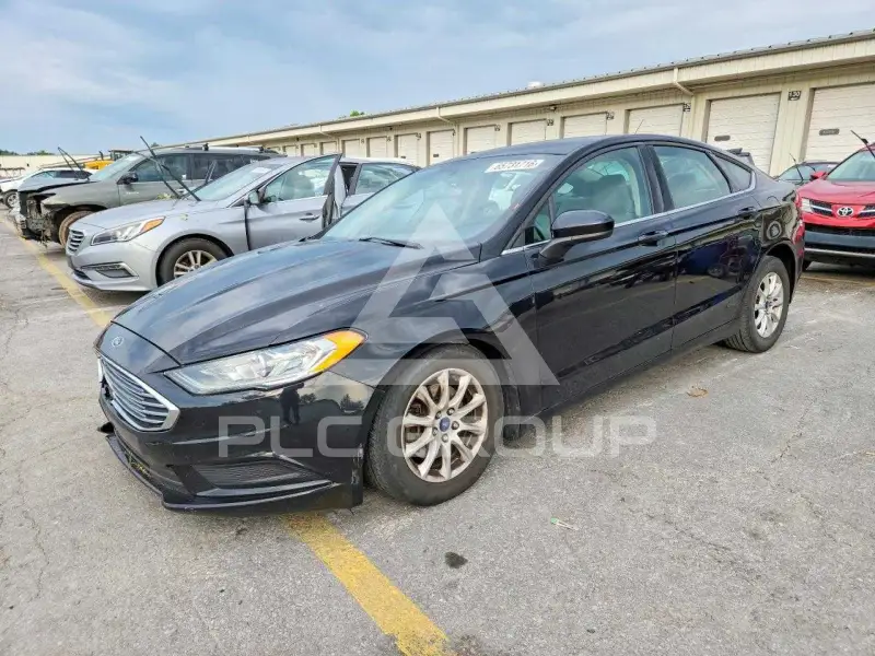2018 Ford FUSION photo