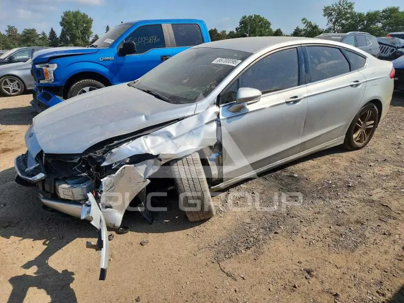 2018 Ford FUSION фото