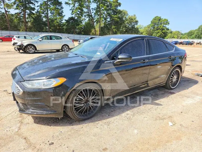 2018 Ford FUSION фото