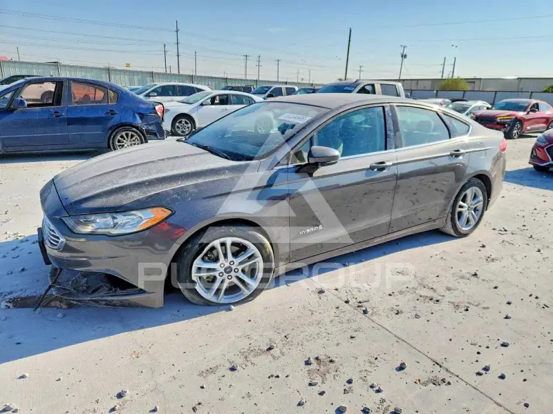 2018 Ford FUSION фото