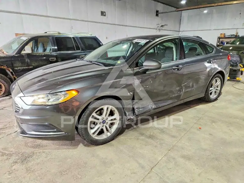2018 Ford FUSION photo