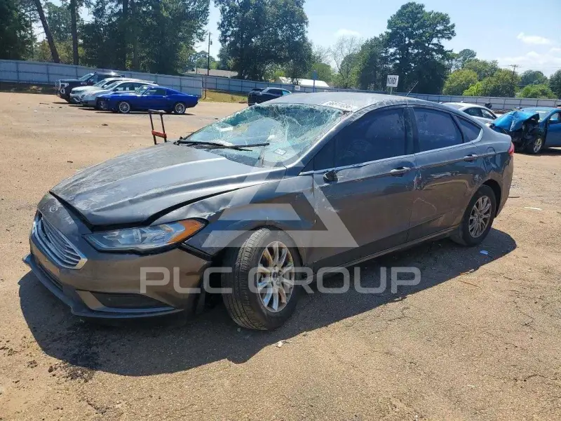 2018 Ford FUSION фото