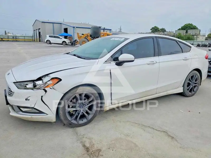 2018 Ford FUSION photo