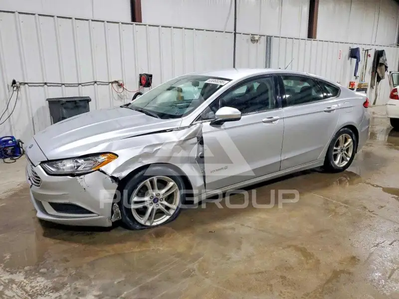 2018 Ford FUSION фото