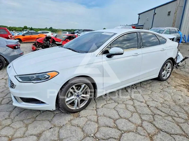2018 Ford FUSION фото