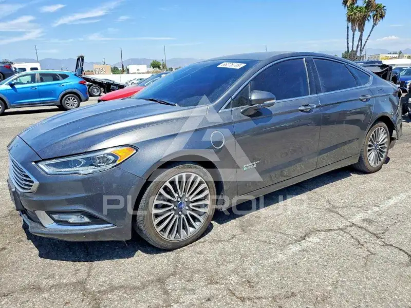 2018 Ford FUSION photo