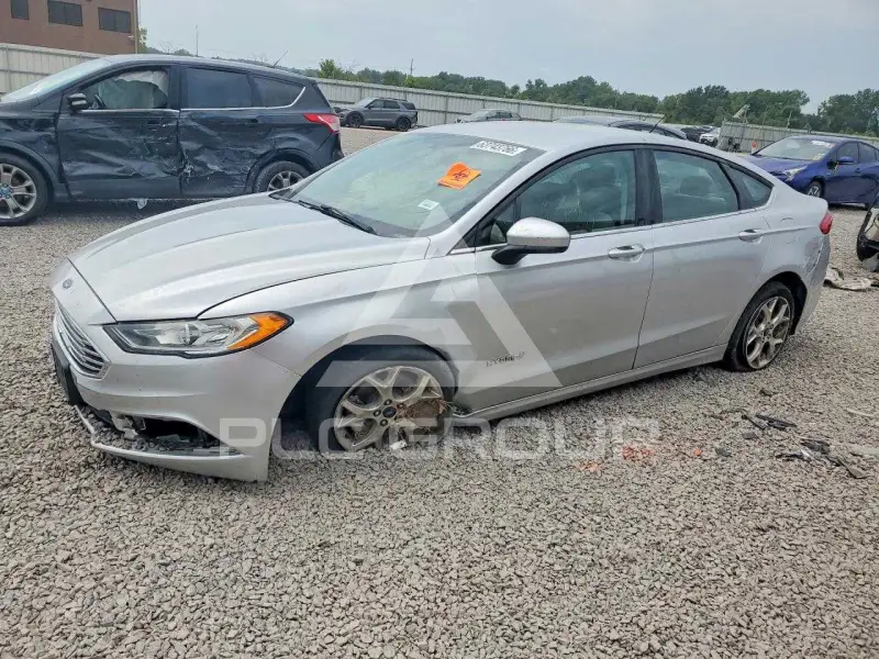 2018 Ford FUSION фото