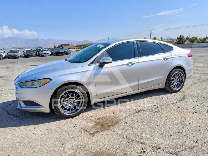 2018 Ford FUSION фото