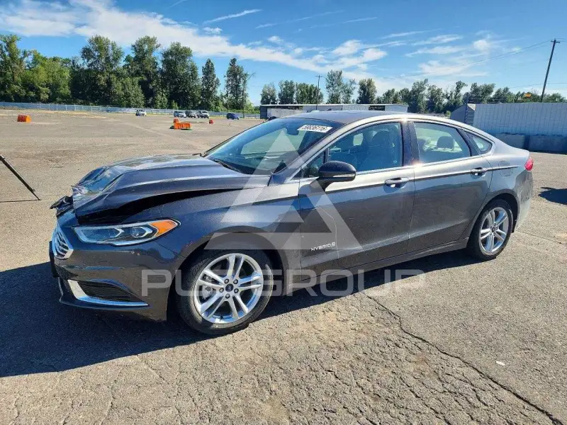 2018 Ford FUSION photo