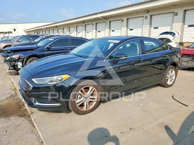 2018 Ford FUSION фото