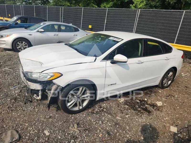 2018 Ford FUSION photo