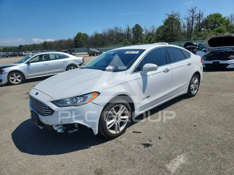 2018 Ford FUSION фото