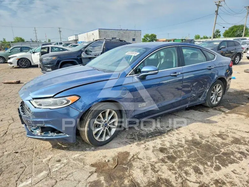 2018 Ford FUSION фото