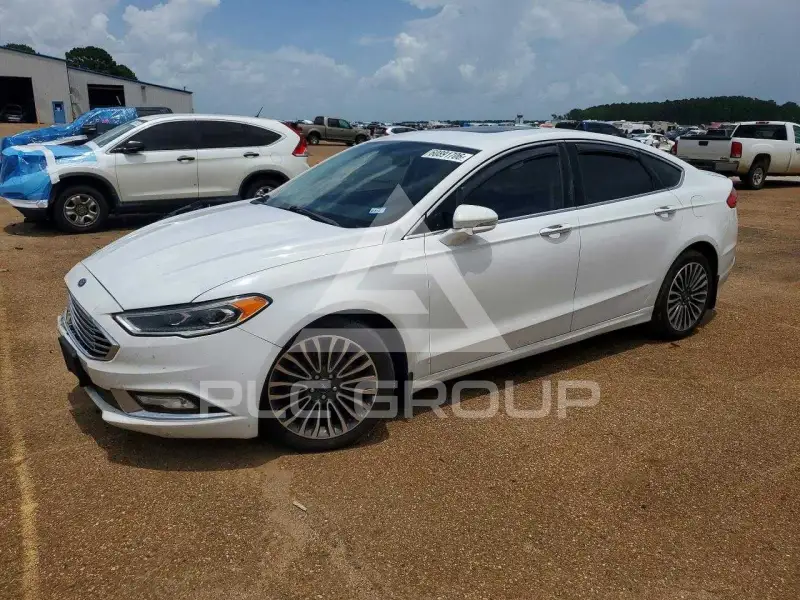 2018 Ford FUSION фото