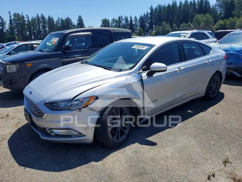 2018 Ford FUSION фото