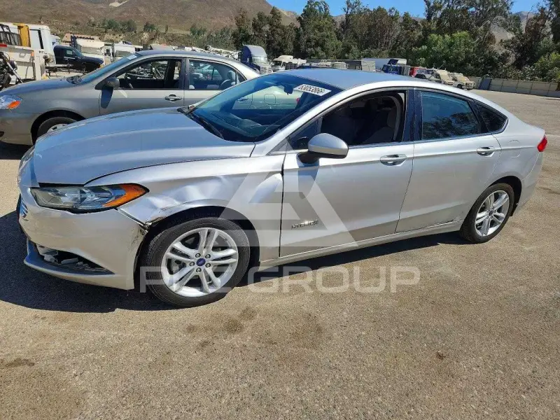 2018 Ford FUSION photo