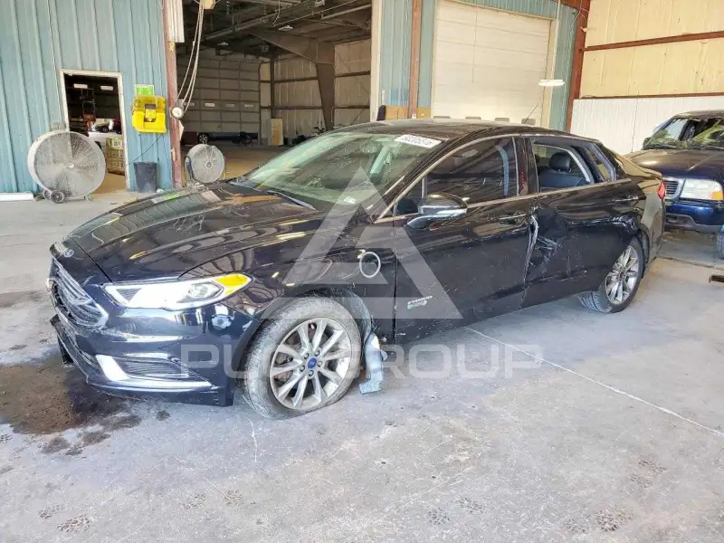 2018 Ford FUSION фото