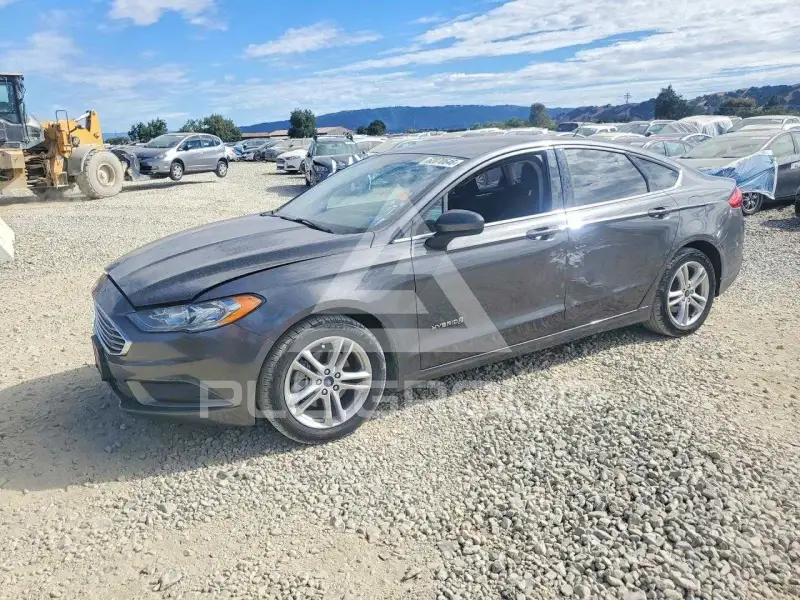 2018 Ford FUSION фото