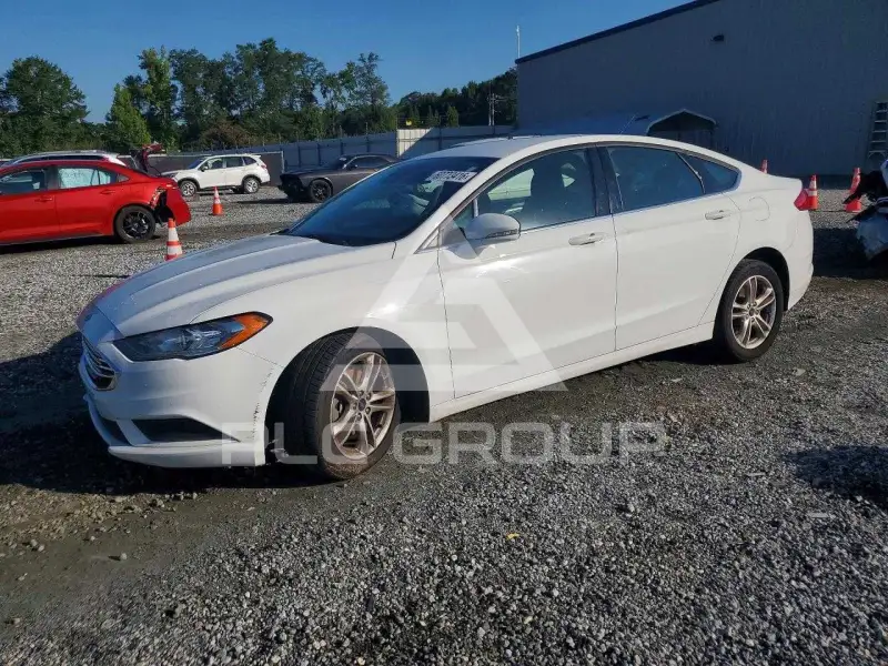 2018 Ford FUSION фото
