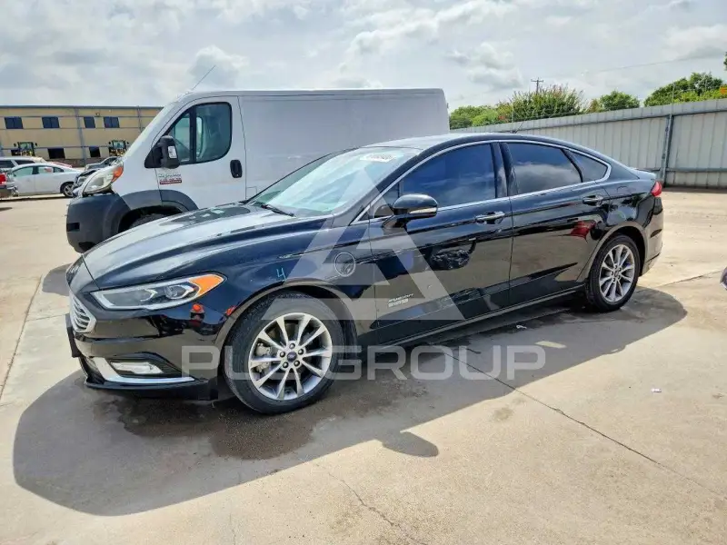 2018 Ford FUSION фото