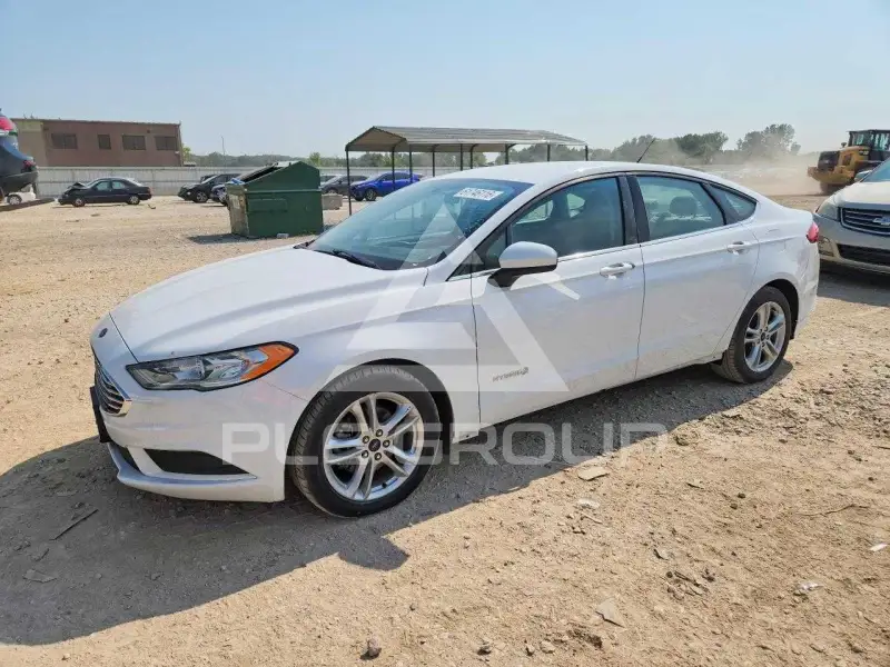 2018 Ford FUSION фото