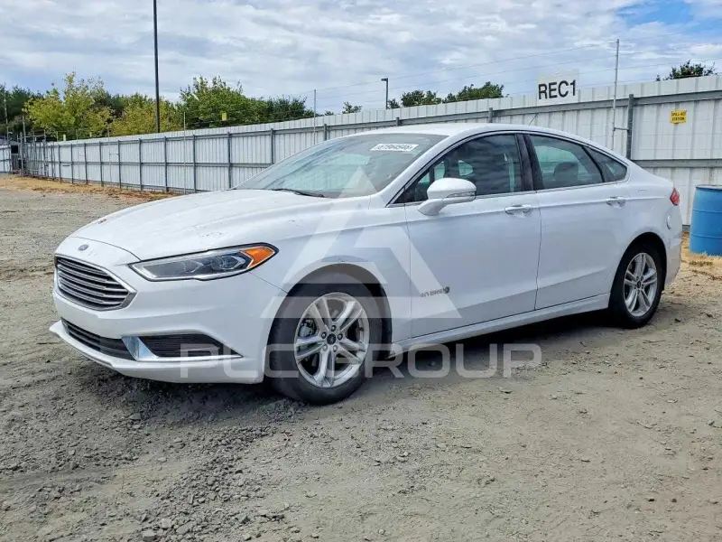 2018 Ford FUSION фото