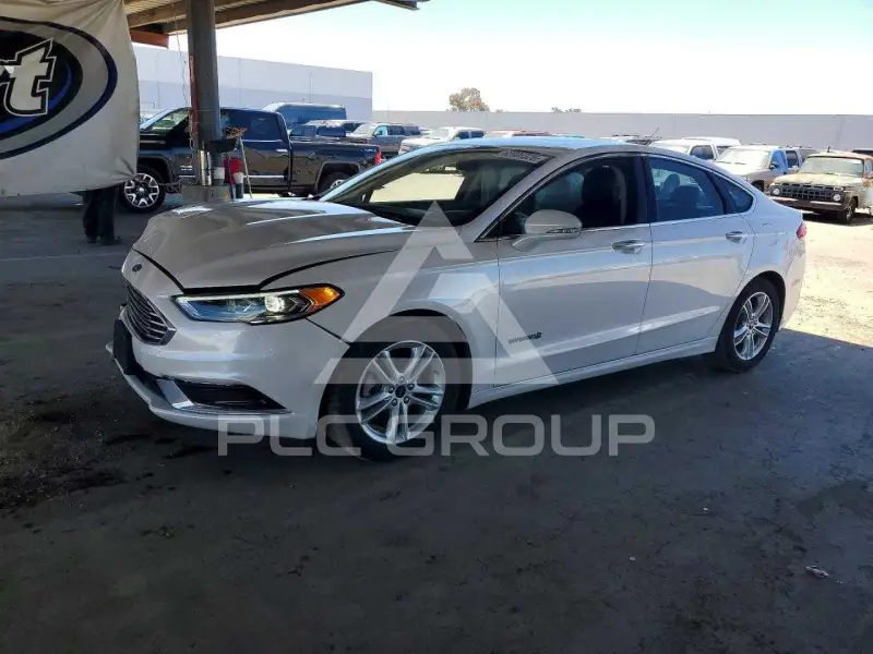 2018 Ford FUSION фото